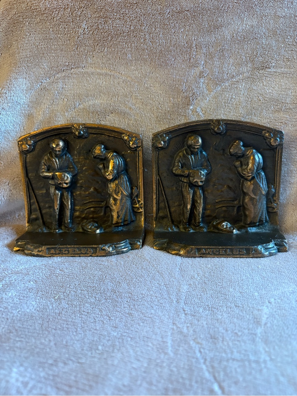 Antique 1920s Cast Iron Angelus Bookends, Connecticut Foundry B905, Vintage Art